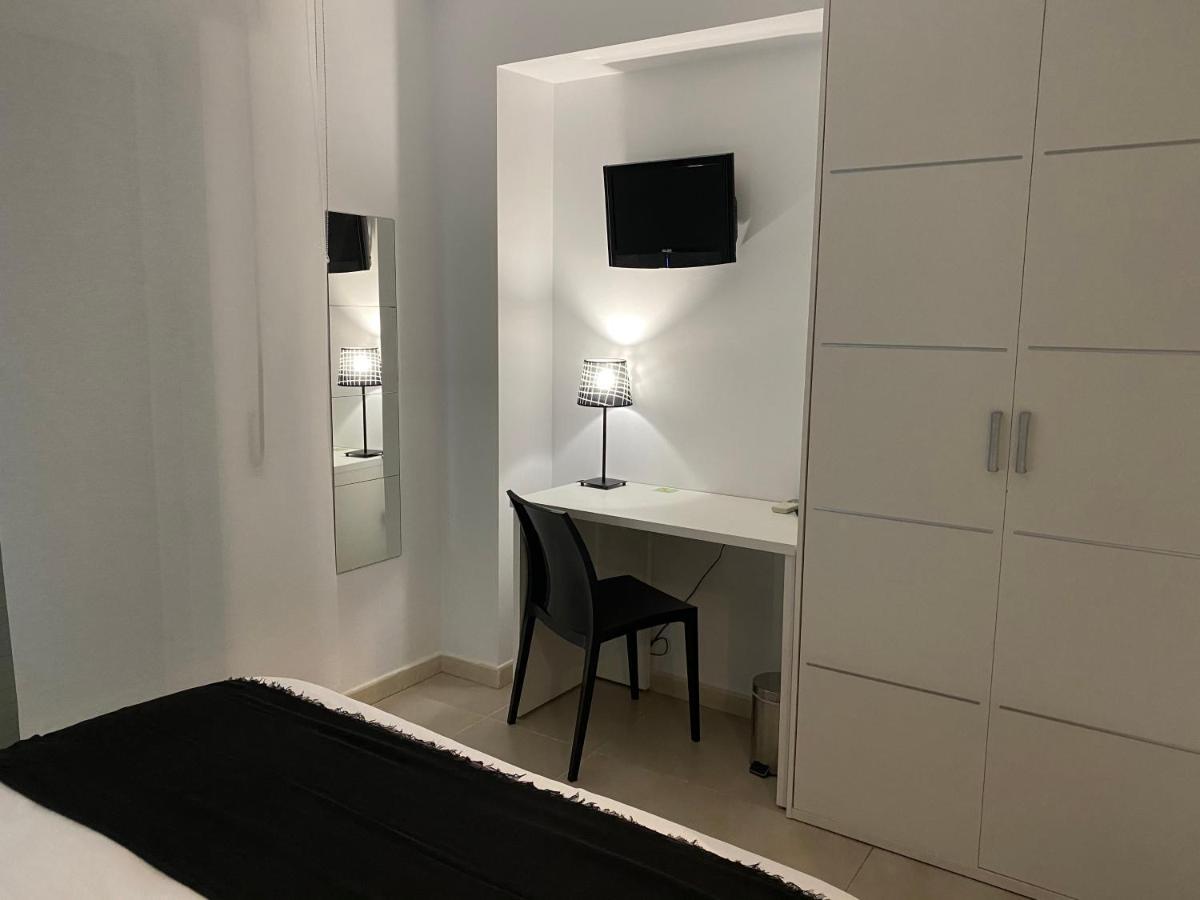 Hostal Somnis Suria Exteriör bild