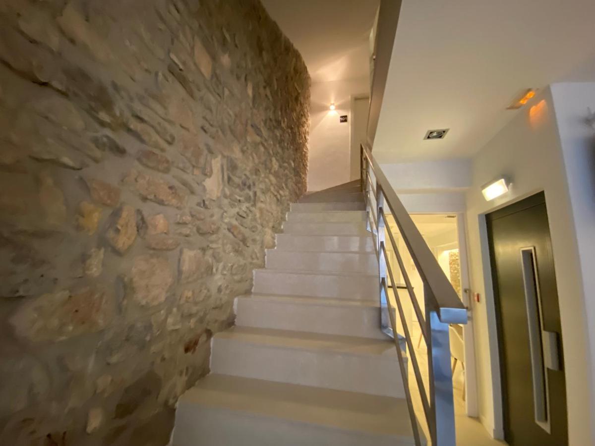 Hostal Somnis Suria Exteriör bild