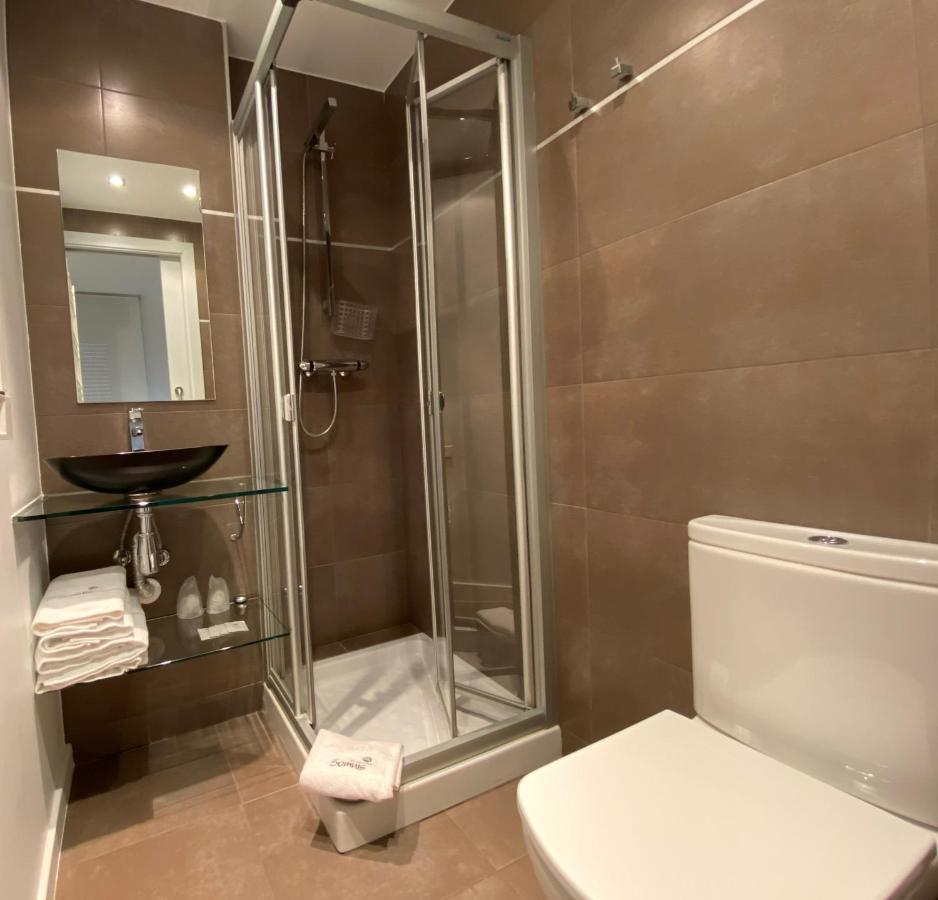 Hostal Somnis Suria Exteriör bild