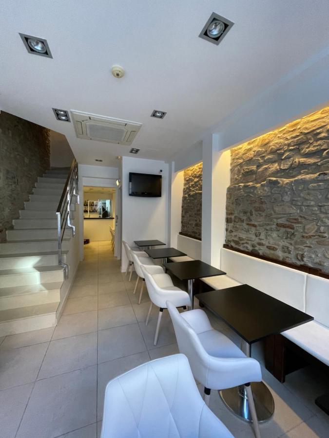 Hostal Somnis Suria Exteriör bild